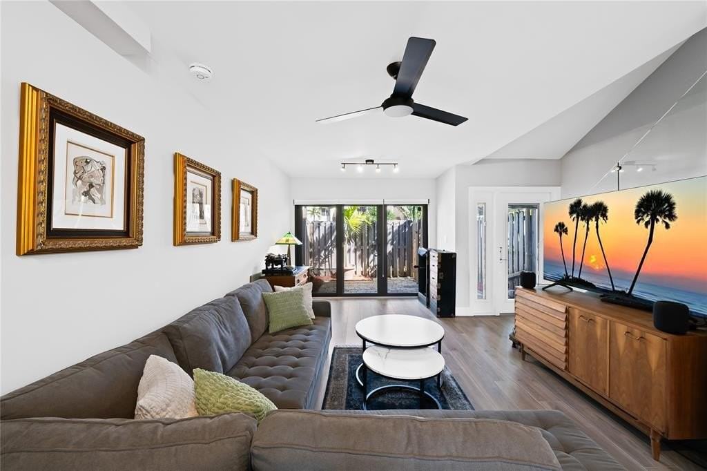 340 City View Dr - Photo 7 of 38