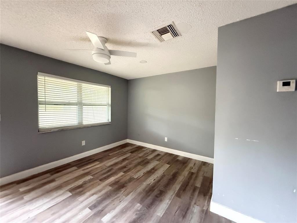 800 Se 18th St #2 - Photo 2 of 5