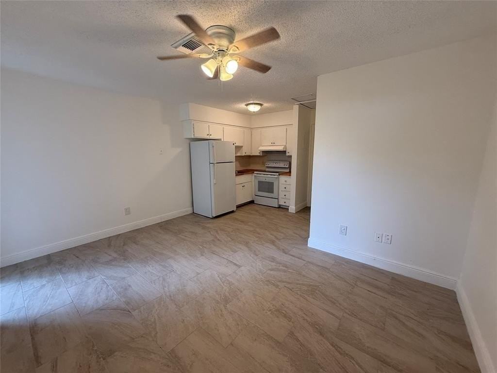 810 Se 18th St #6 - Photo 2 of 10