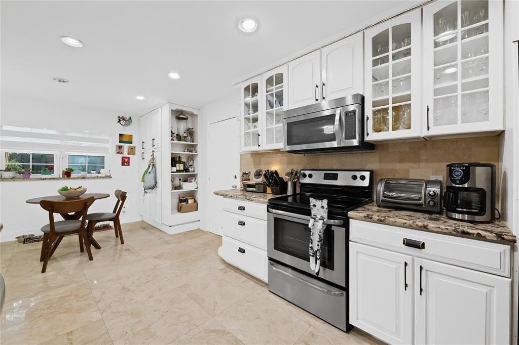 1838 Nw 93rd Ter - Photo 3 of 38