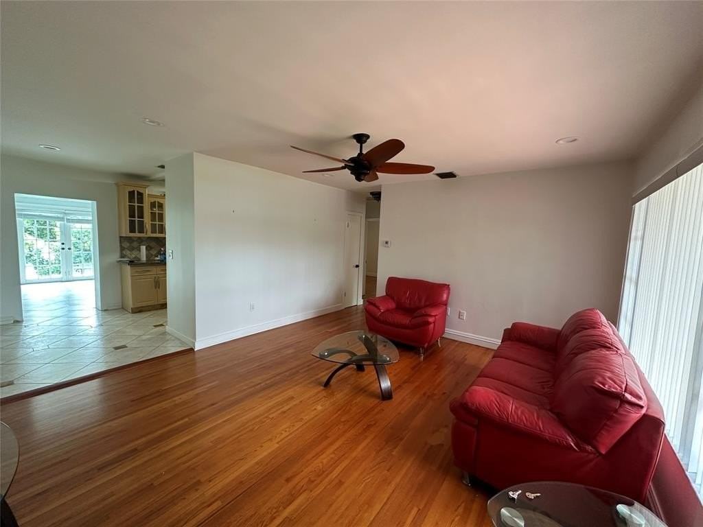 445 Ne 109th St #1 - Photo 2 of 15