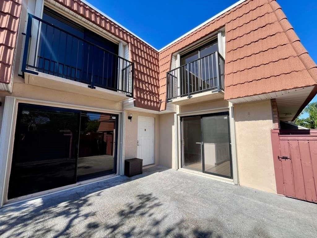 2971 Waterford Dr N #2971 - Photo 3 of 23