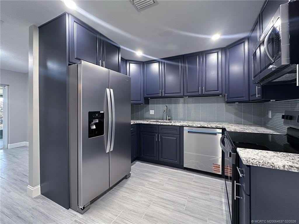 315 Se Norfolk Blvd - Photo 3 of 24