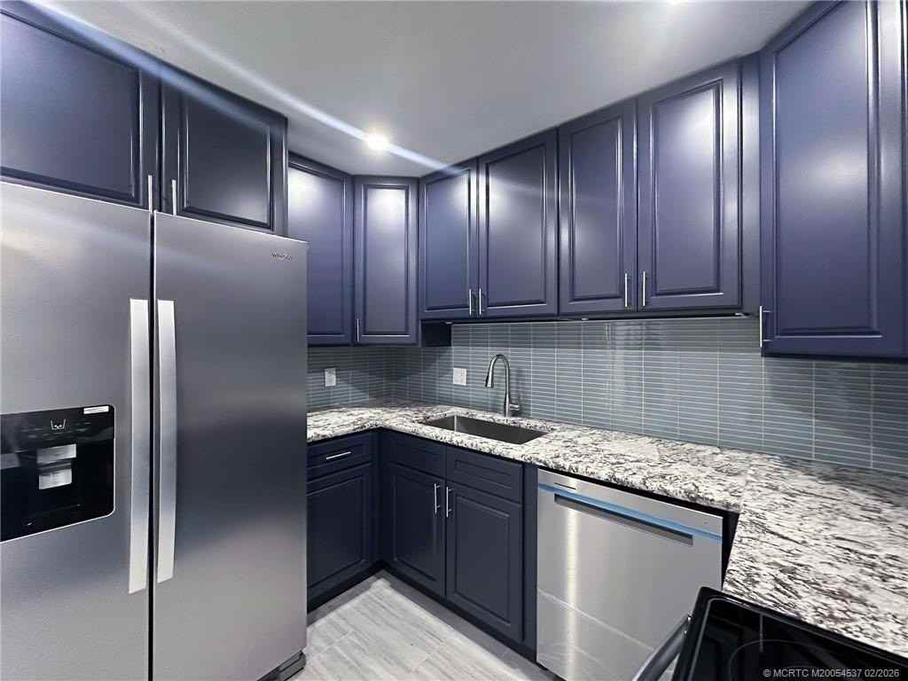 315 Se Norfolk Blvd - Photo 4 of 24