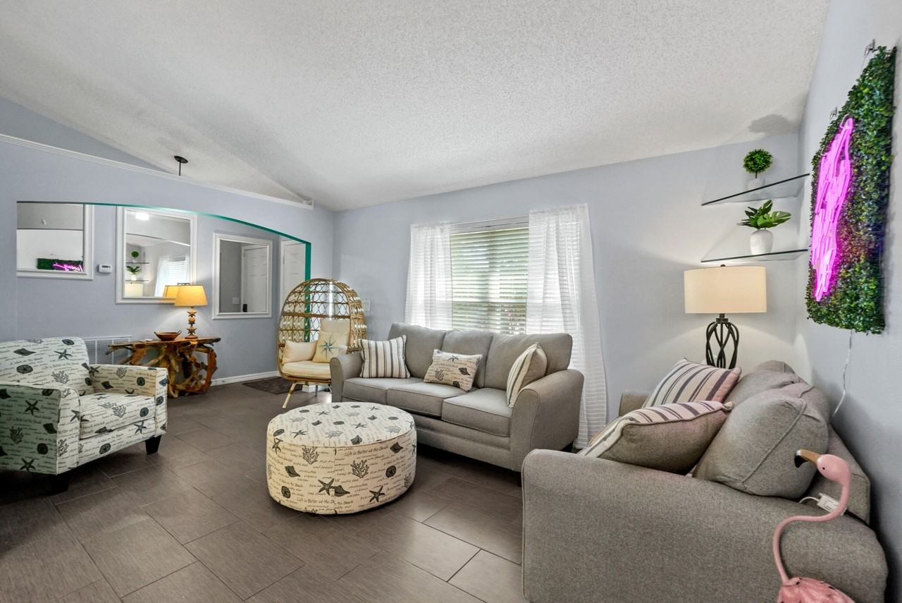 1574 Se Appamattox Ter - Photo 7 of 50