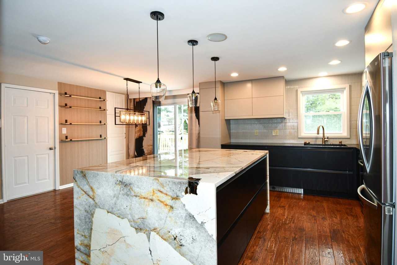 8844 Mourning Dove Ct - Photo 4 of 48