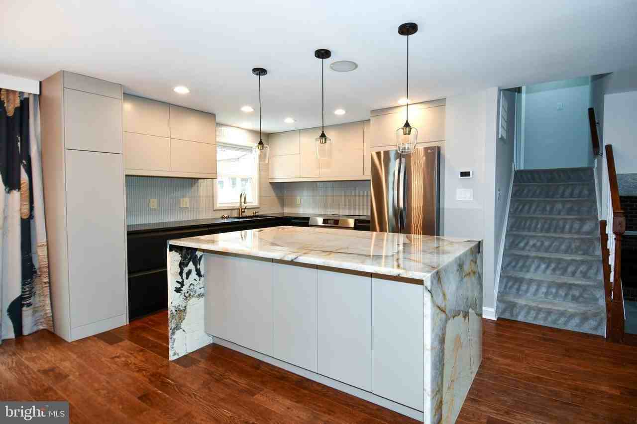 8844 Mourning Dove Ct - Photo 5 of 48