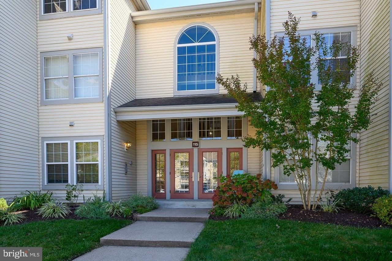 115 Cascade Ct Apt 7 - Photo 2 of 27