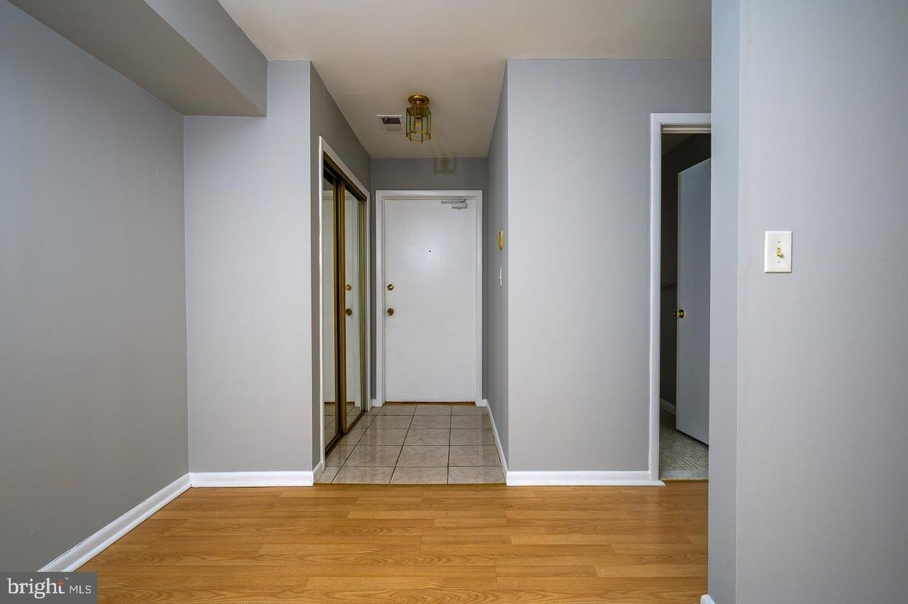 115 Cascade Ct Apt 7 - Photo 3 of 27