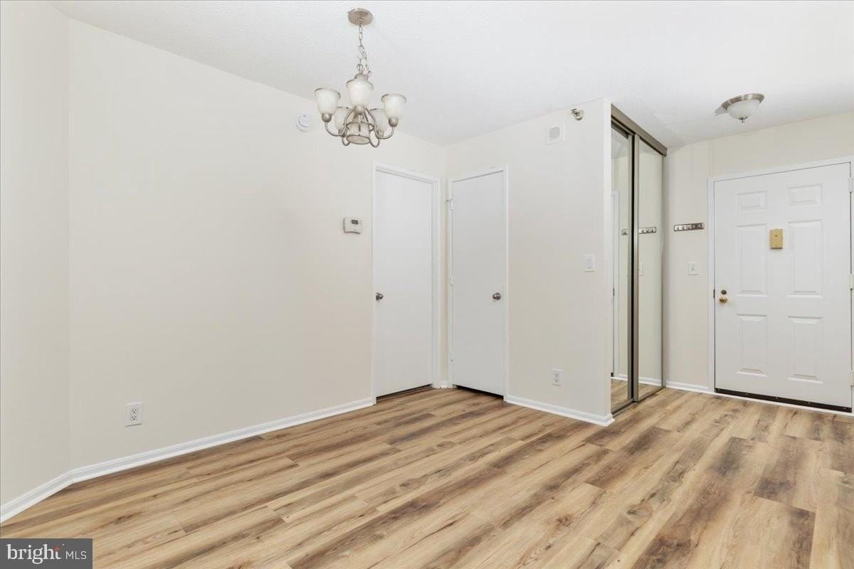 900 N Stafford St Apt 1816 - Photo 6 of 26