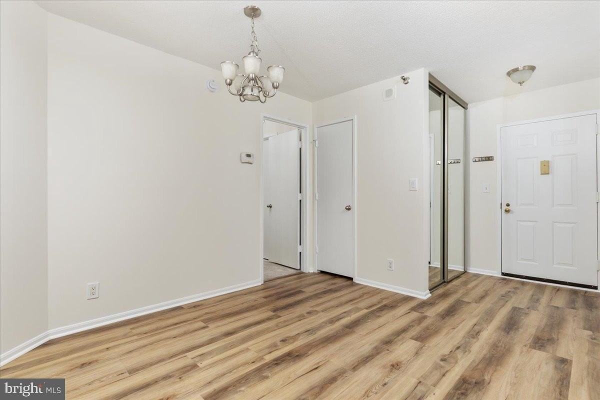 900 N Stafford St Apt 1816 - Photo 7 of 26