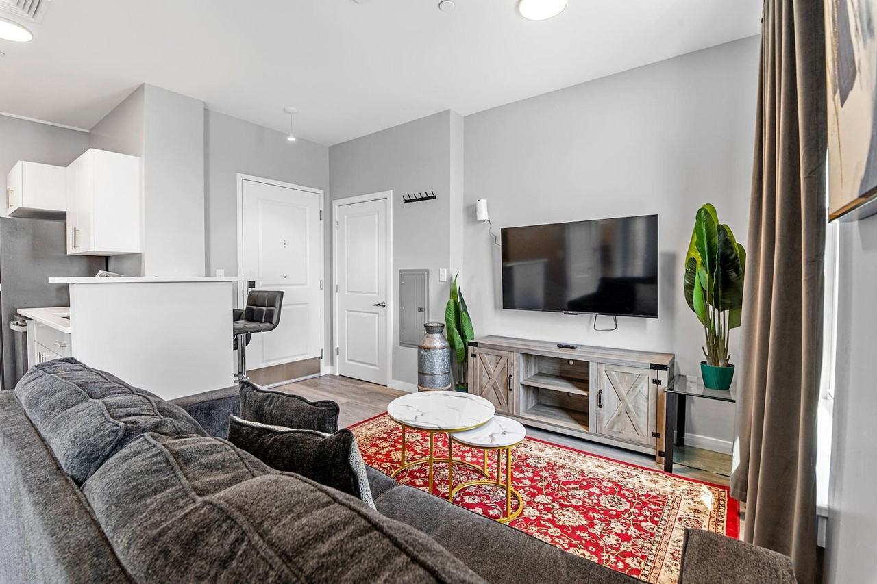 95 Broadway #1240379P - Photo 2 of 32