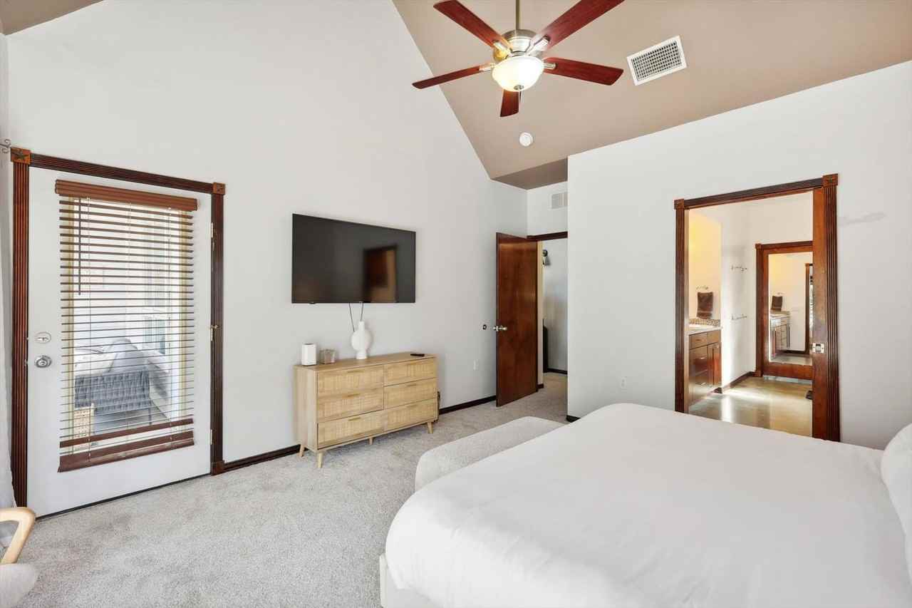 12161 Hill Country Cir #1056425P - Photo 4 of 49