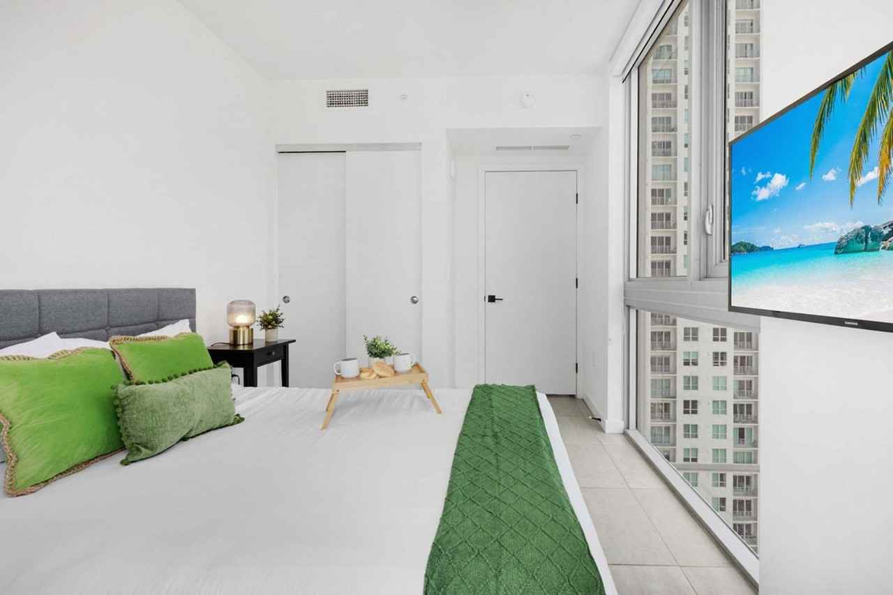 227 Northeast 2nd Street - Photo 5 of 38