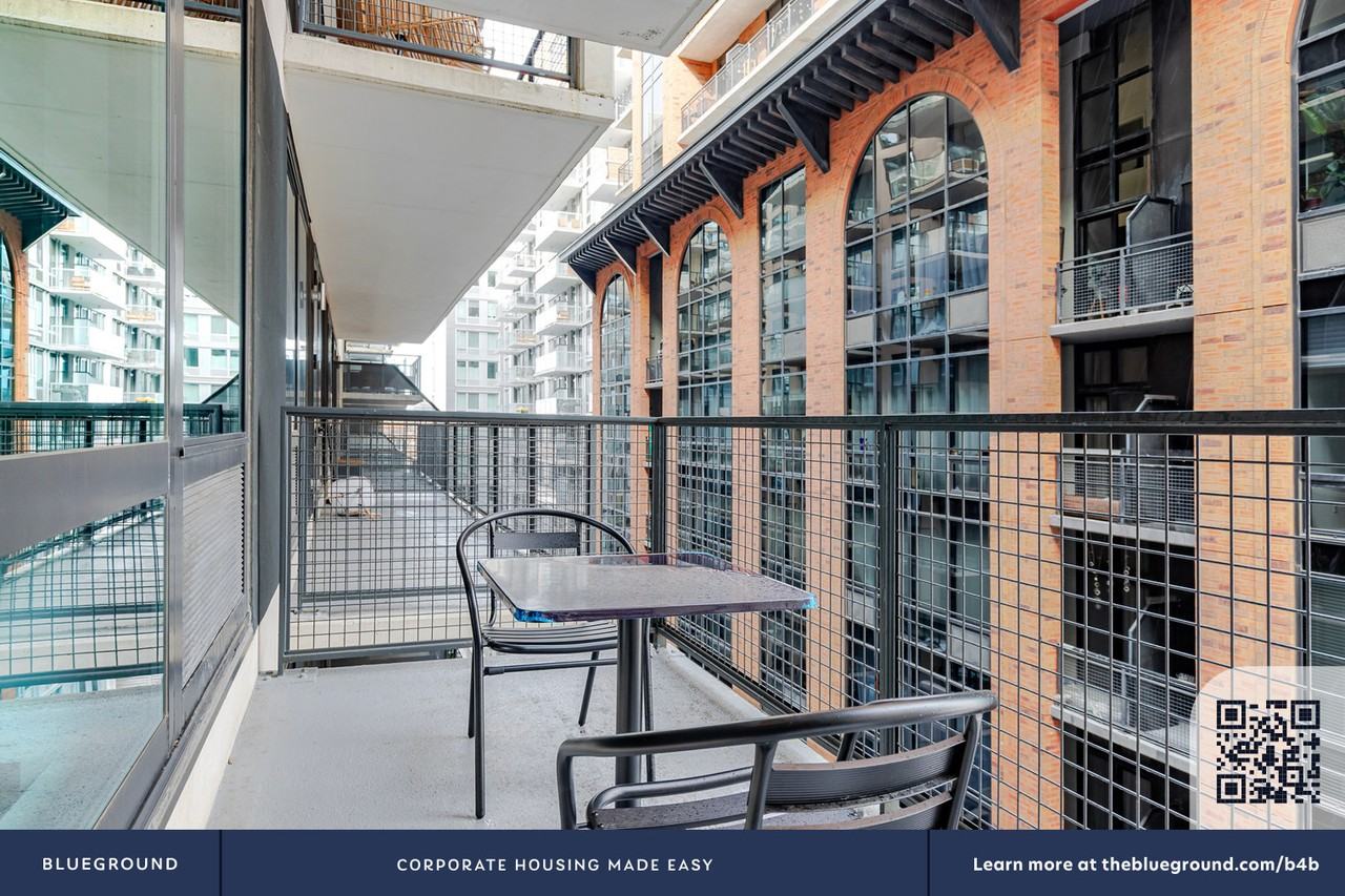 148 1st St #1984 - Photo 6 of 36