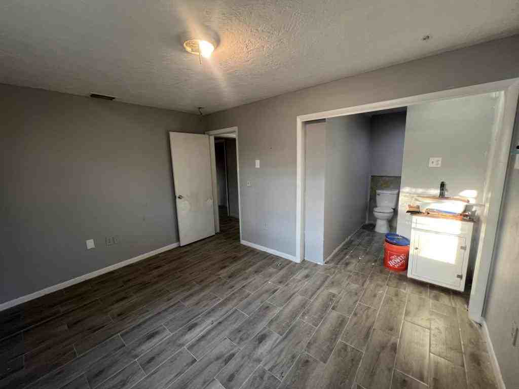 63 S Davis St - Photo 6 of 7