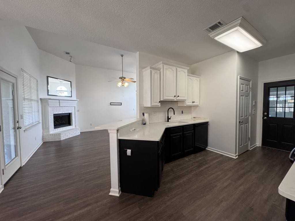 104 Sir Patrick Way - Photo 6 of 30