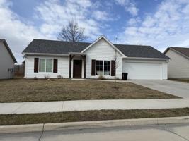 featured image of 125 N Luna Ln