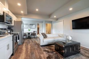 624 E 32nd St - Photo 1 of 1