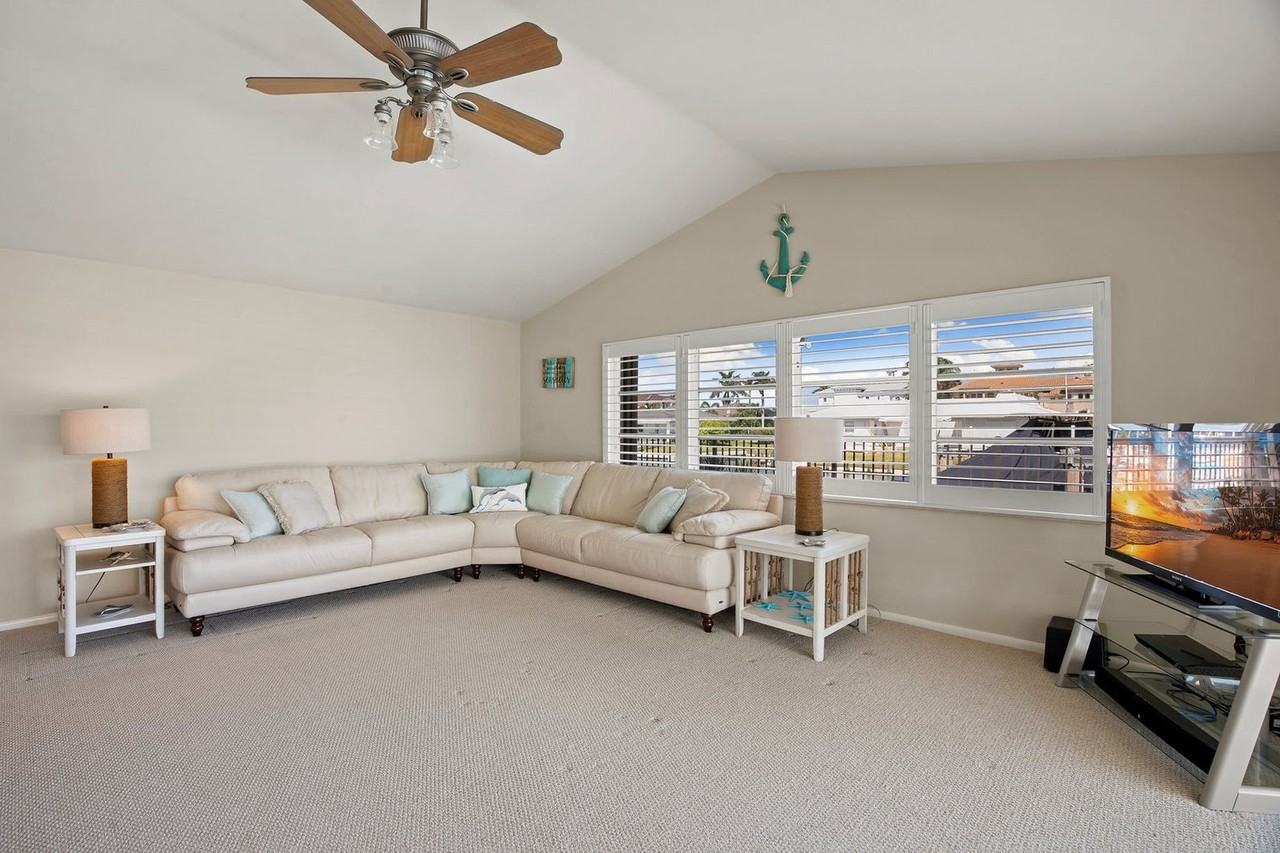 874 Magnolia Ct #1325575P - Photo 5 of 47