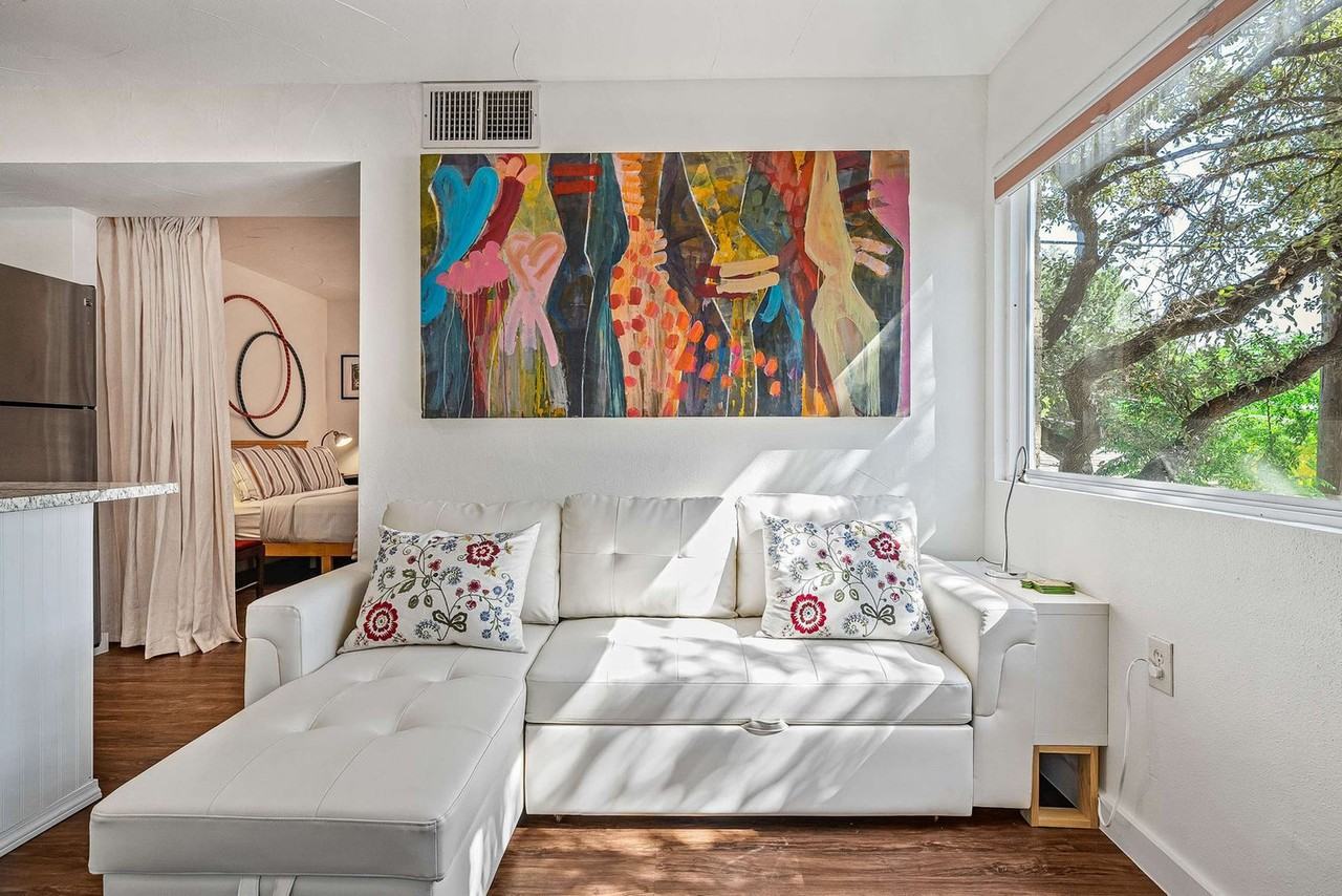 3018 S 1st St #1337721P - Photo 2 of 23