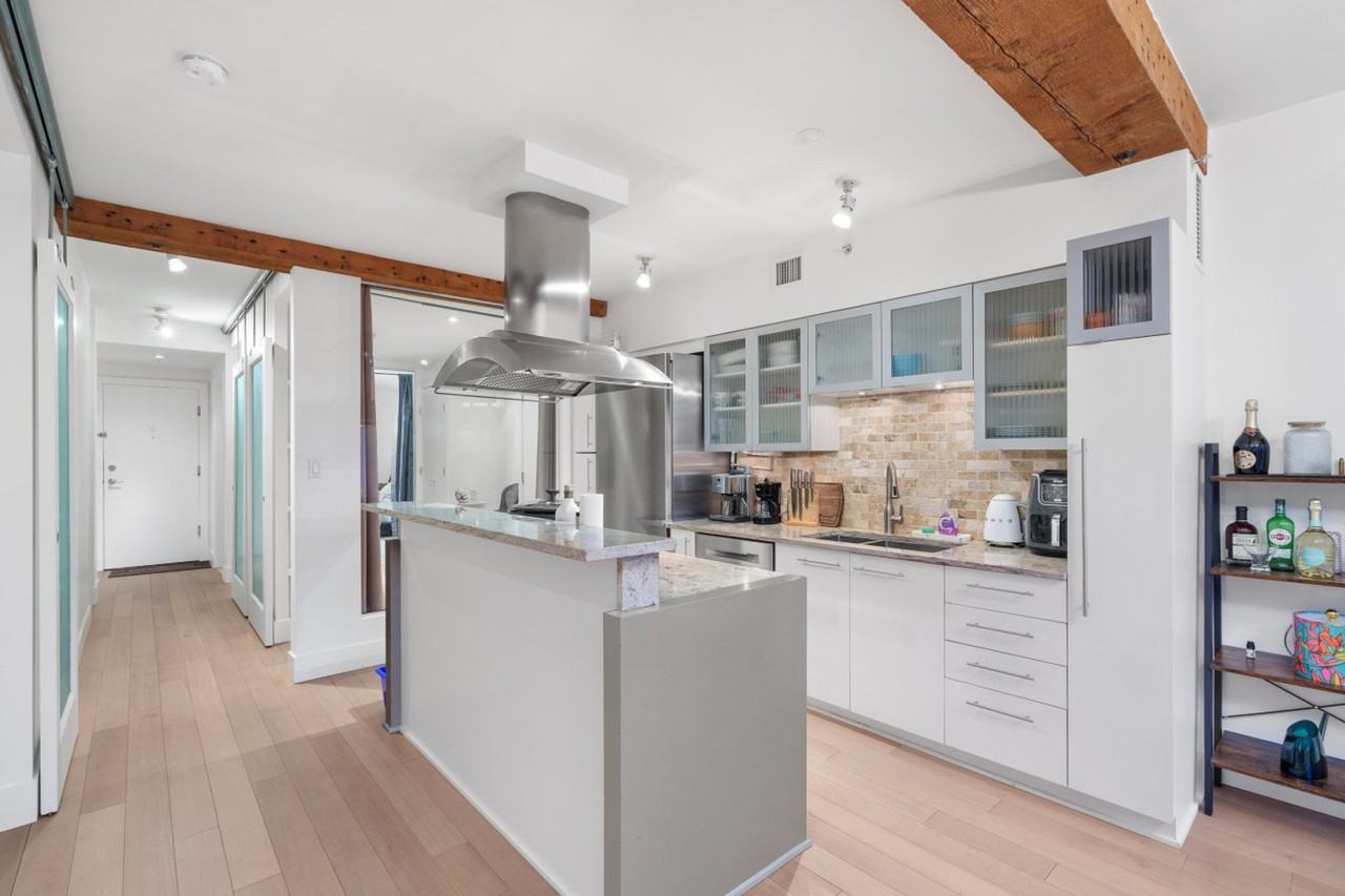 1275 Hamilton St #1380806P - Photo 3 of 34