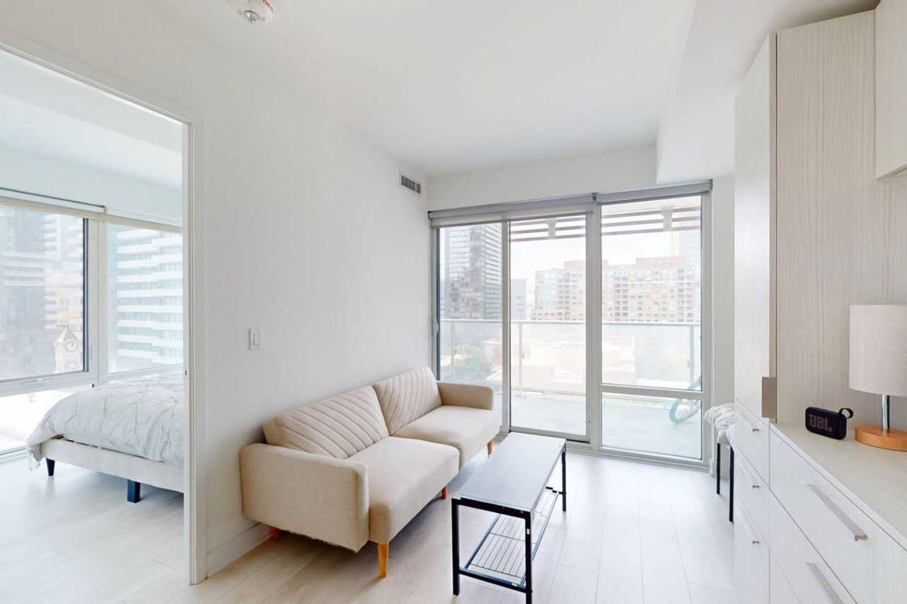 18 Maitland Terr #1383537P - Photo 7 of 34