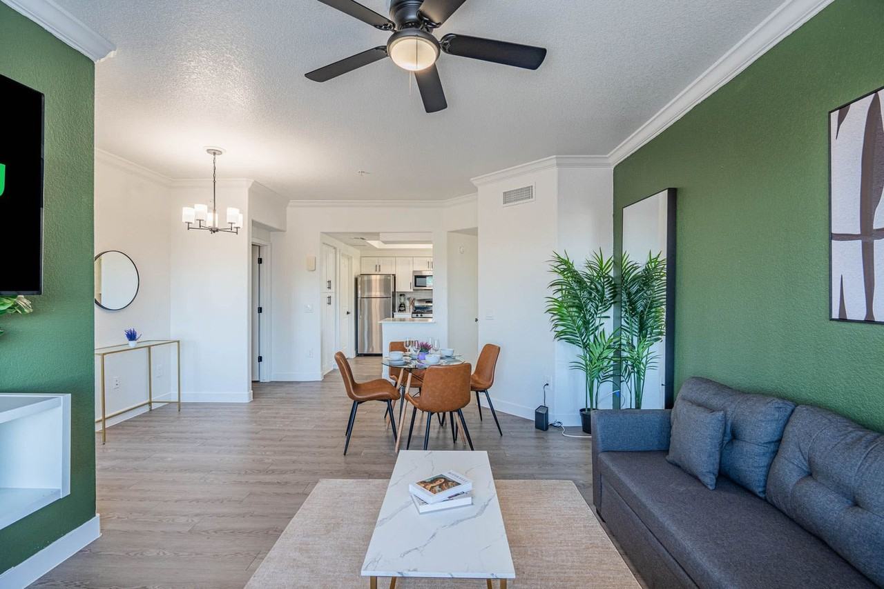 2155 S 55th St #1386547P - Photo 5 of 50