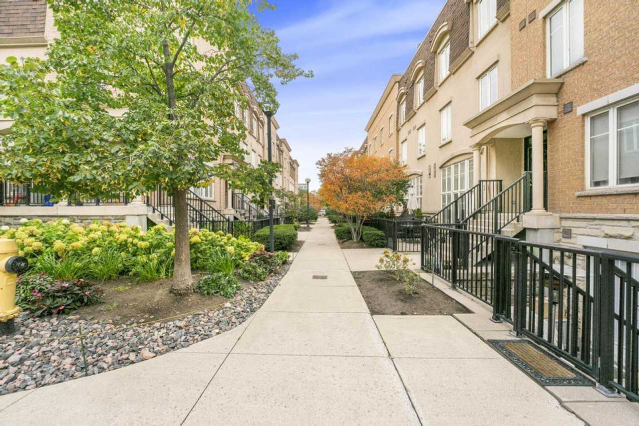 199 East Liberty St #1388889P - Photo 5 of 27