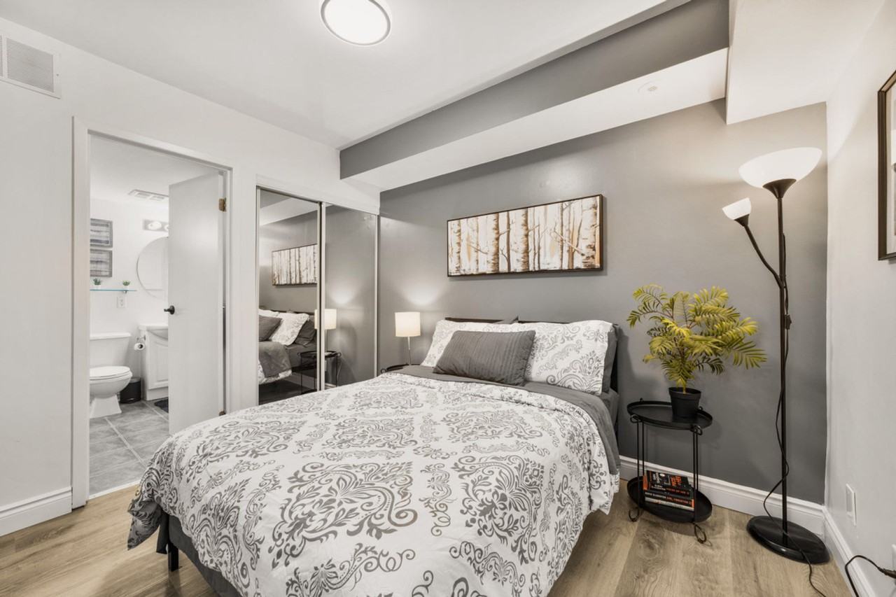 199 East Liberty St #1388889P - Photo 6 of 27