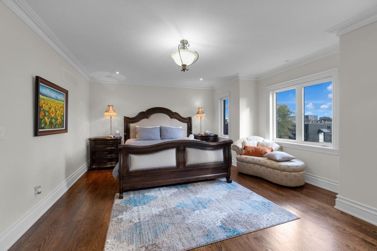 1209 Glencairn Ave #1403756P - Photo 4 of 28