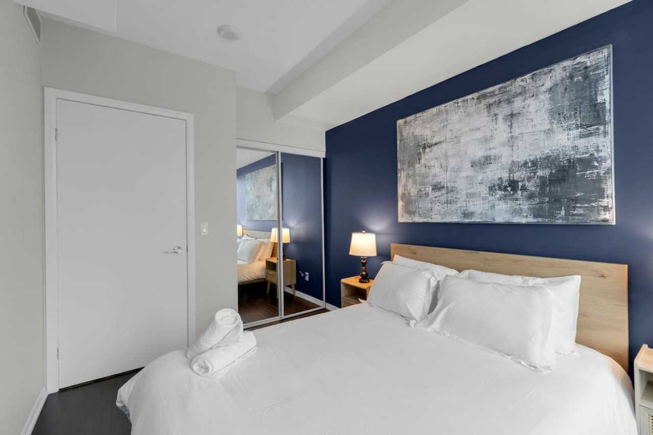 215 Fort York Blvd #1403752P - Photo 7 of 19