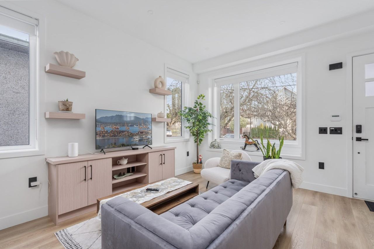 5207 Hoy St #1422087P - Photo 2 of 38