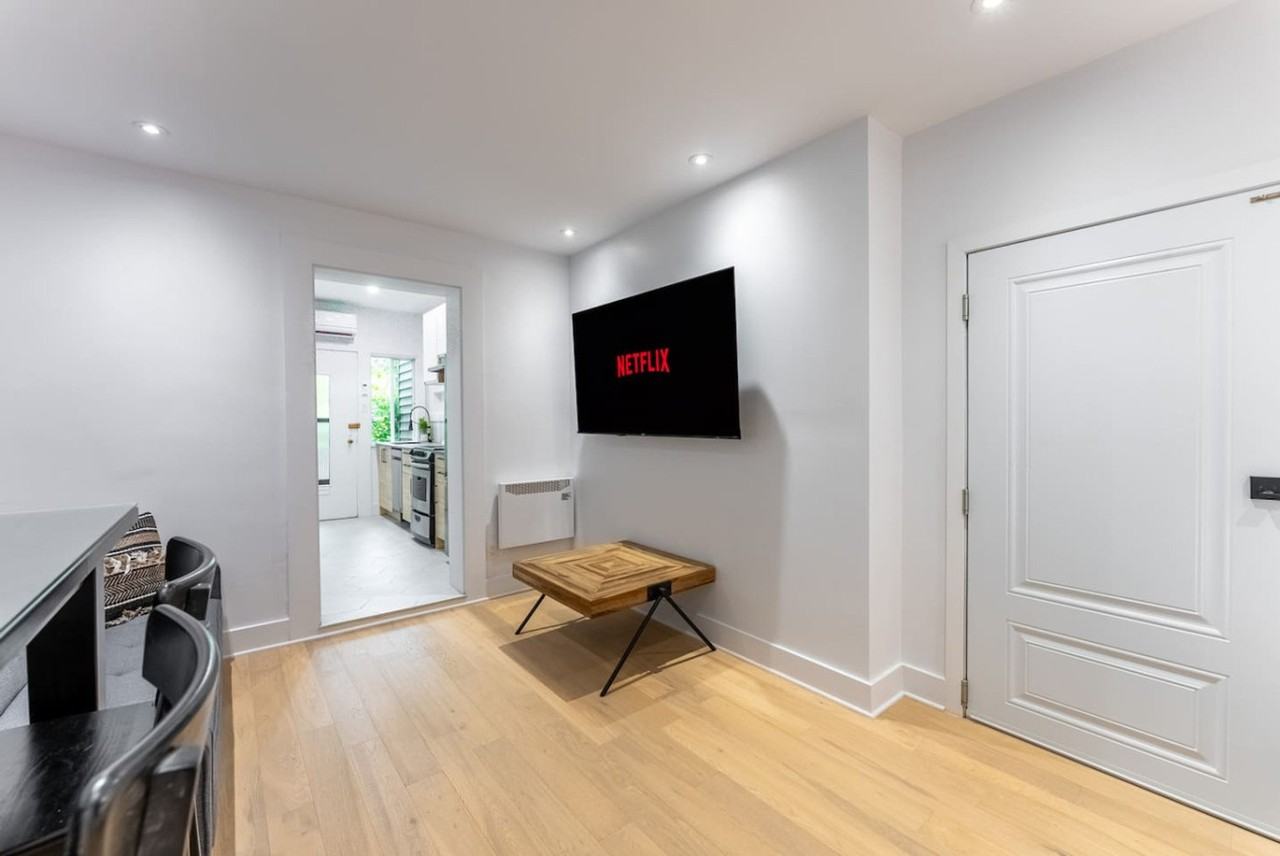 8821 Rue Lajeunesse #1422096P - Photo 2 of 20