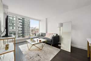 featured image of 1618 Quebec St