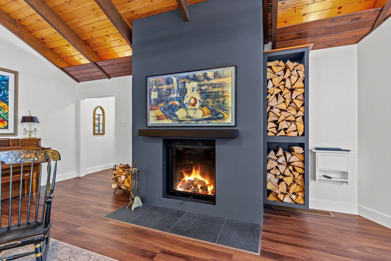 231 Bauline Line Exten #1438816P - Photo 7 of 37