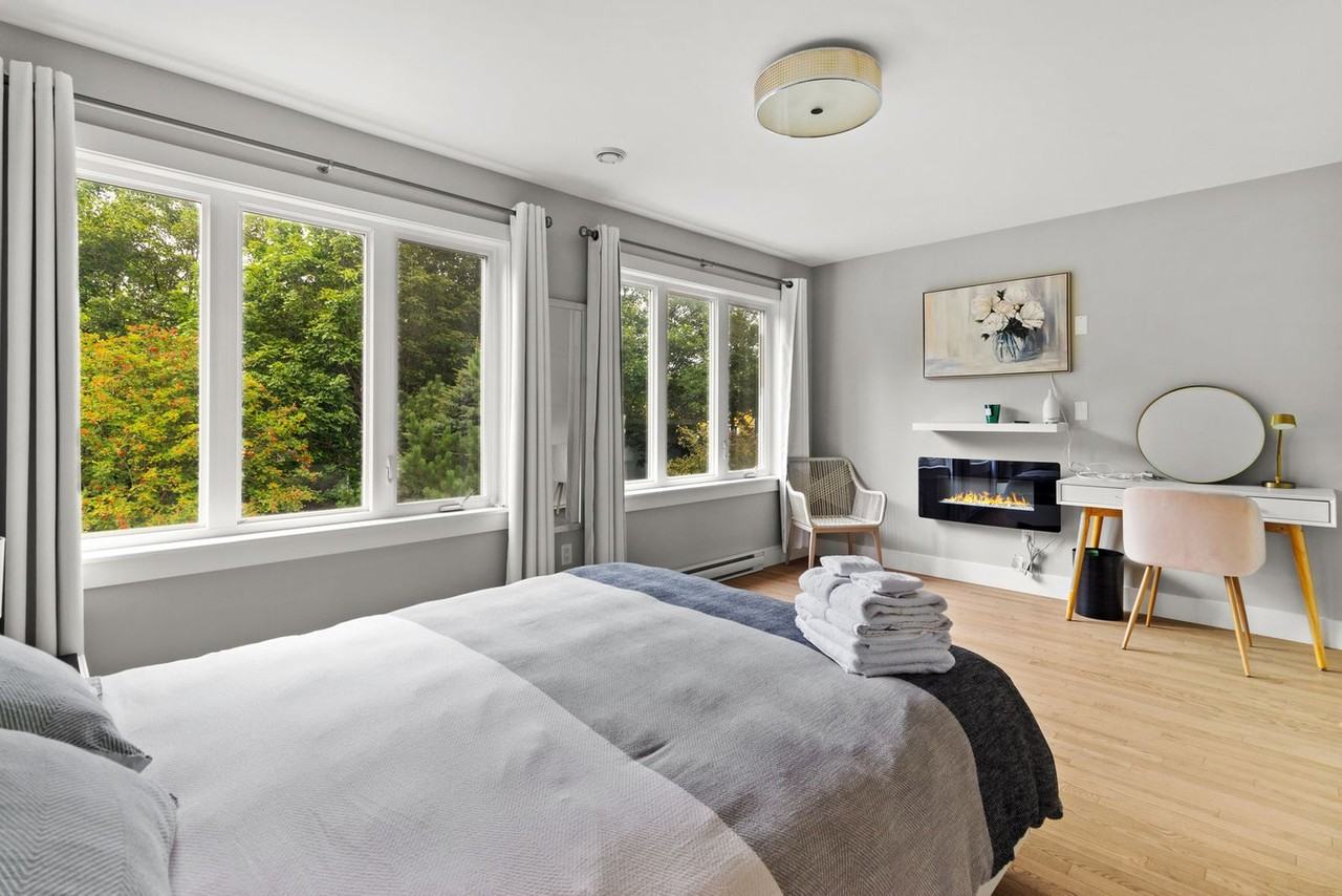 52 Pennywell Road - Photo 4 of 31