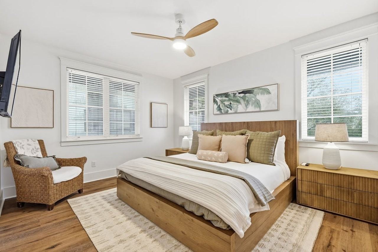 122 Georgetown Ave #1447164P - Photo 4 of 50