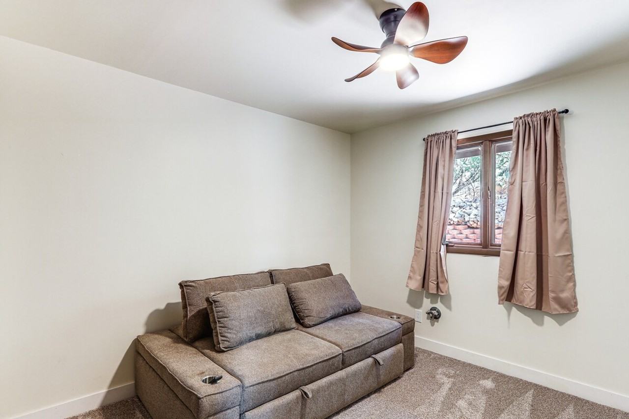 10 Robbers Roost #1386165P - Photo 2 of 28