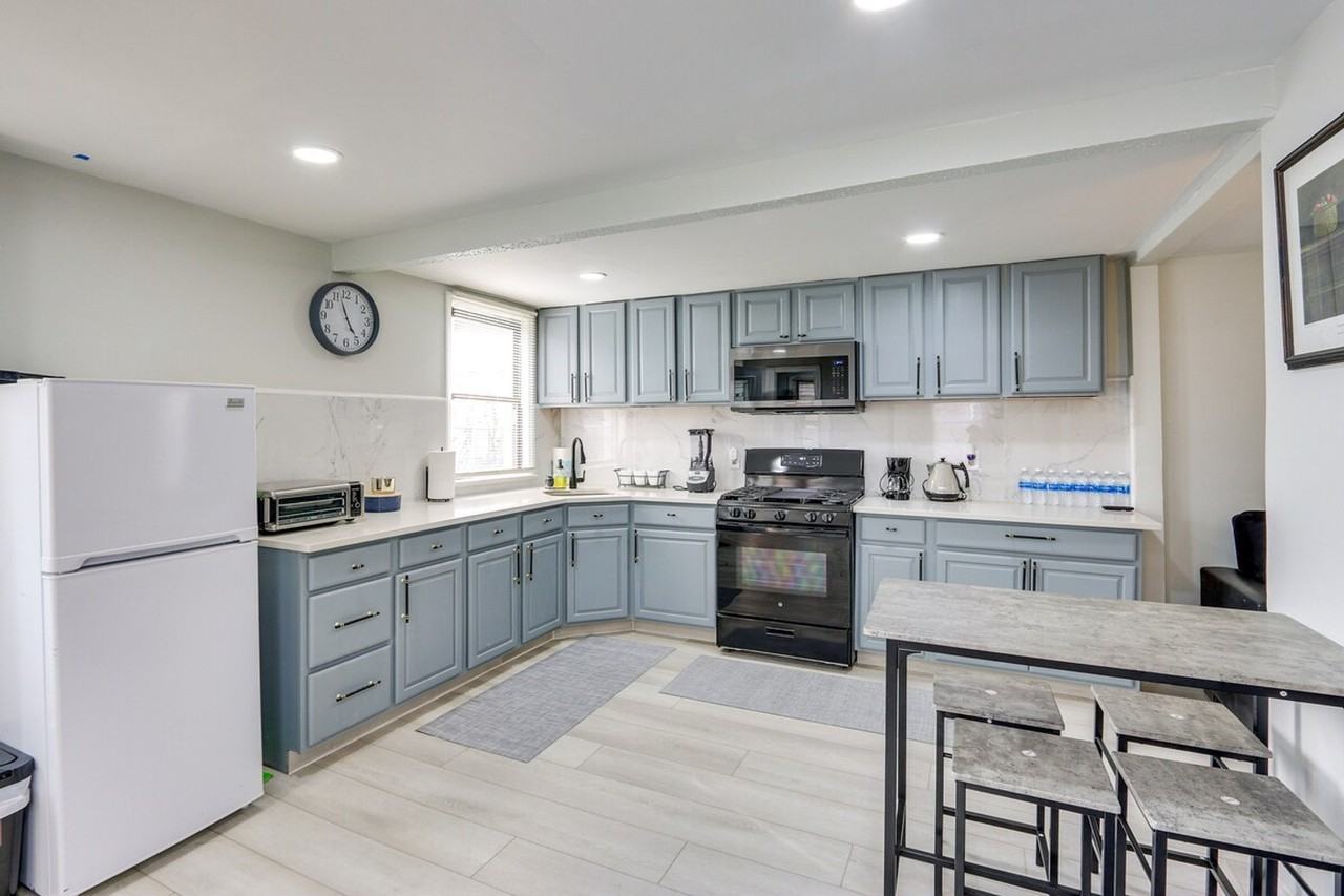 301 Lembeck Ave #1300423P - Photo 6 of 24