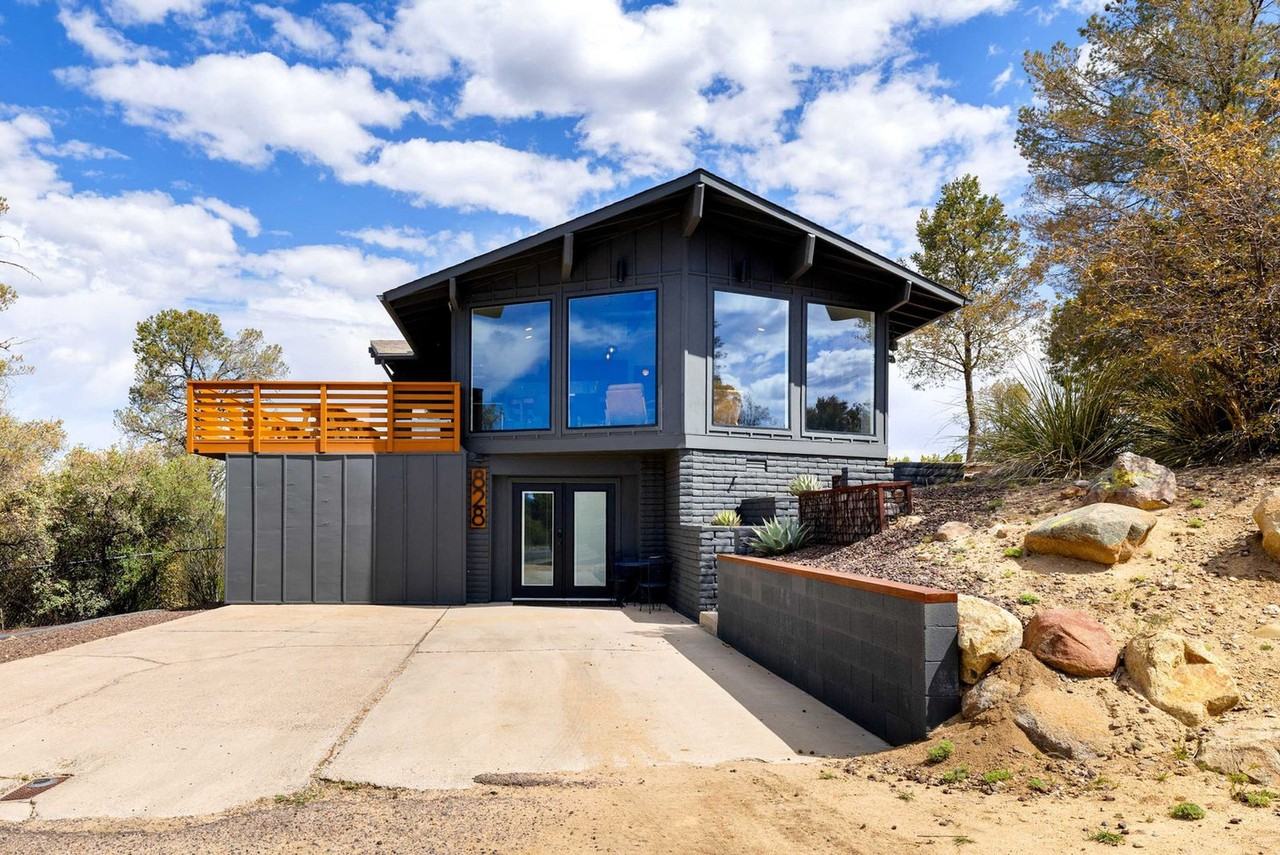 828 Black Dr #1466127P - Photo 7 of 42