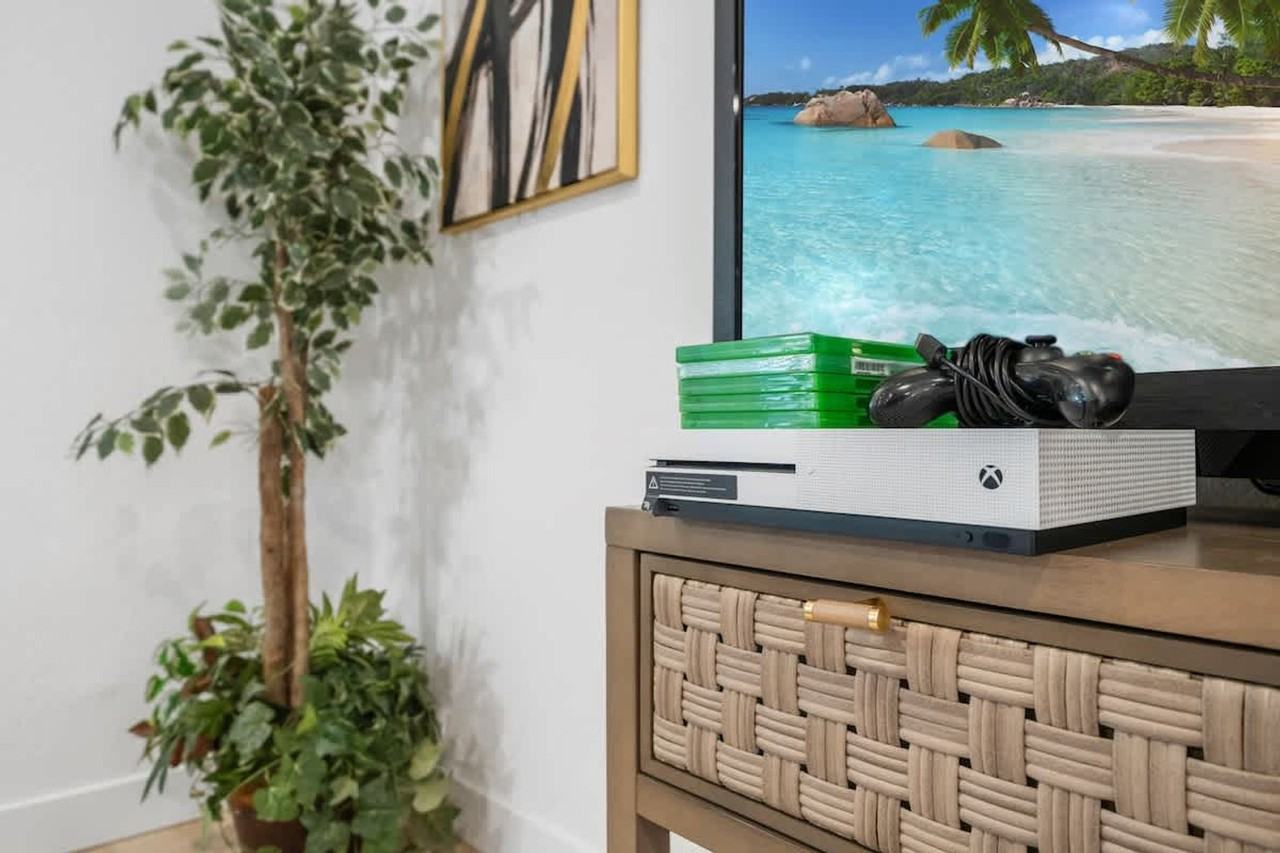 5048 Bluff Place - Photo 5 of 50