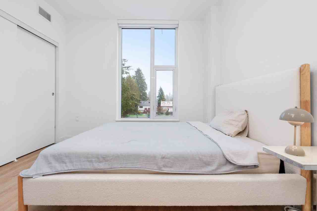 245 16th St E #1467230P - Photo 2 of 32