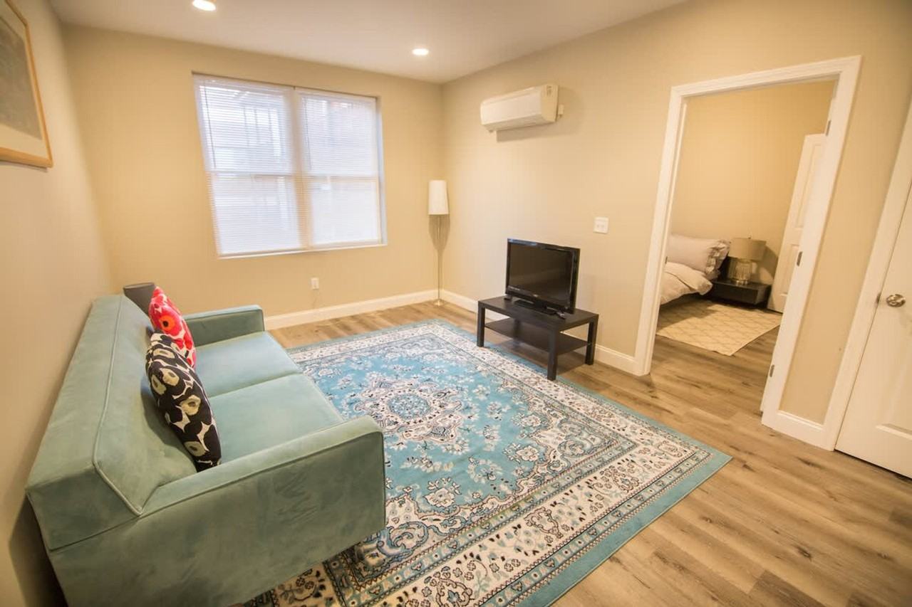 140 Pearl St #1470150P - Photo 2 of 19