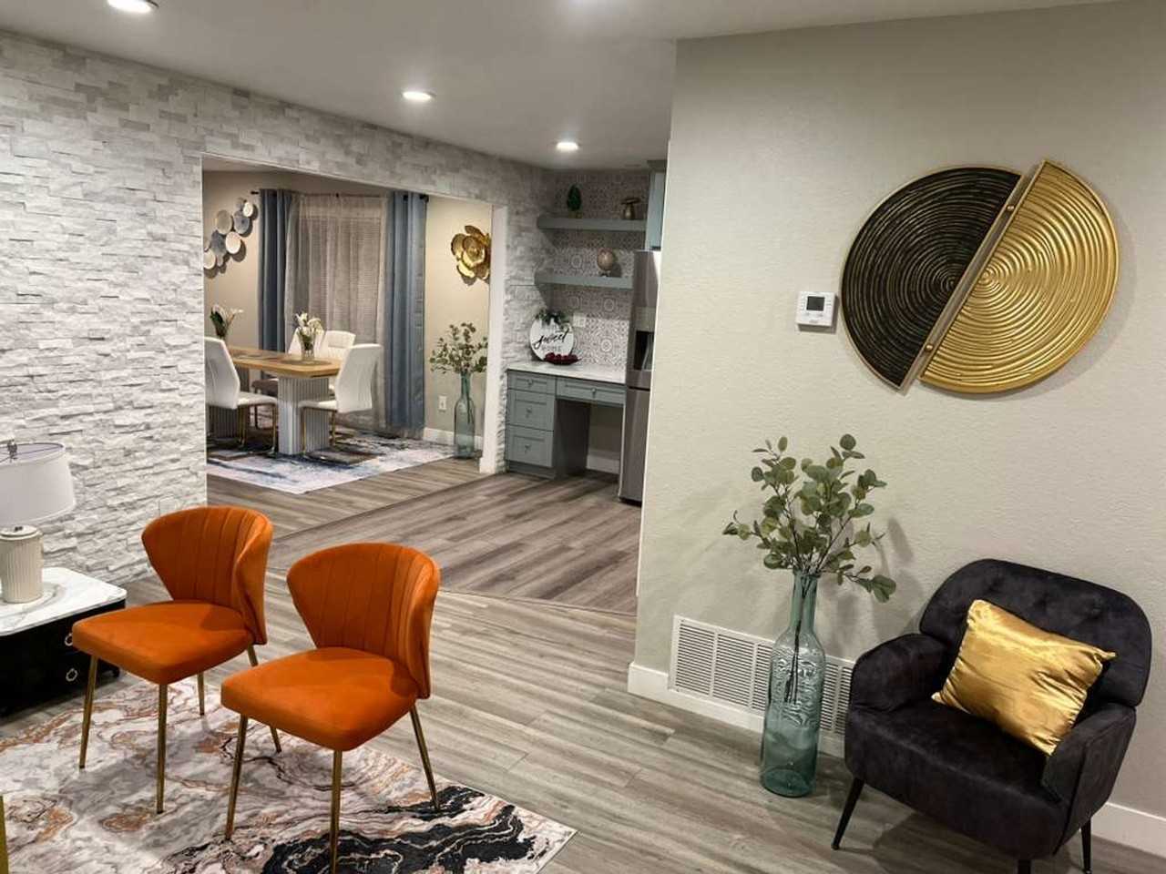 354 Rexview Dr #1471802P - Photo 2 of 11