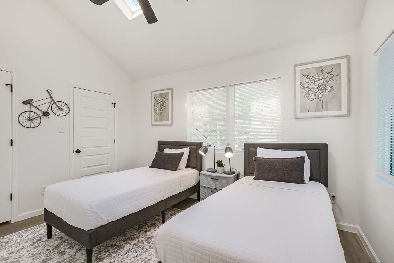 5021 Libbey Ln #1472547P - Photo 6 of 45