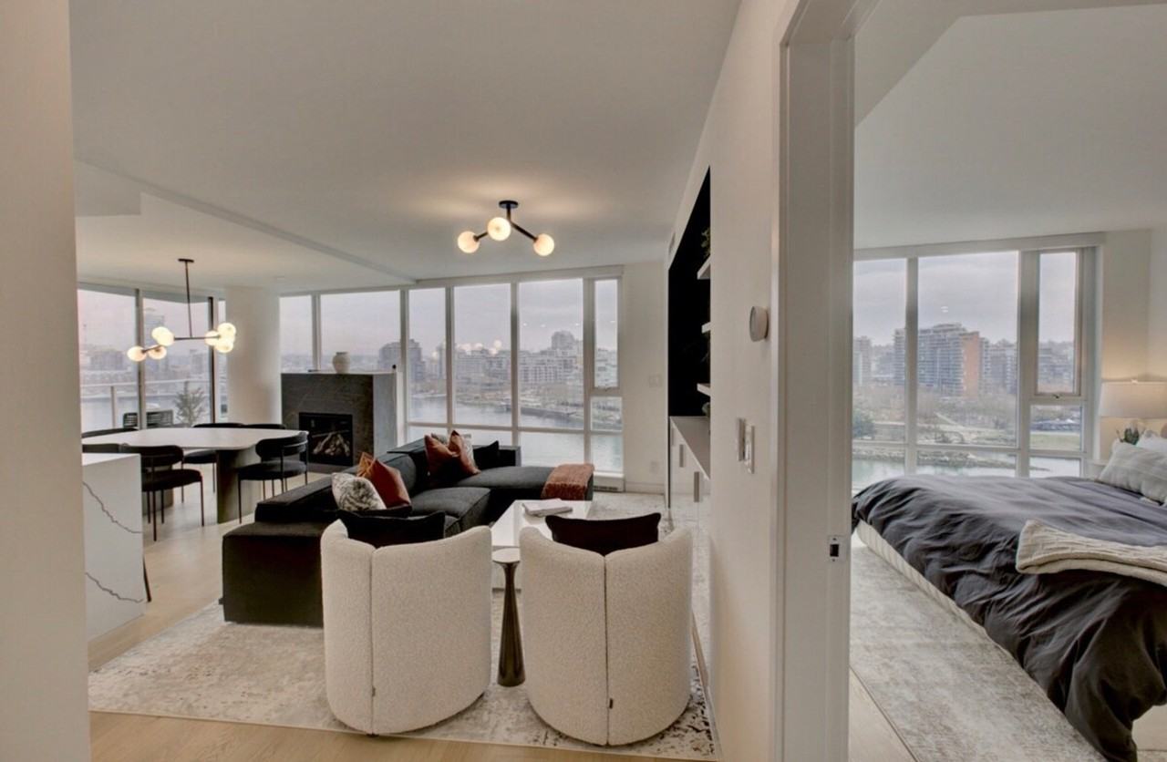 833 Pacific Blvd #1473075P - Photo 7 of 40