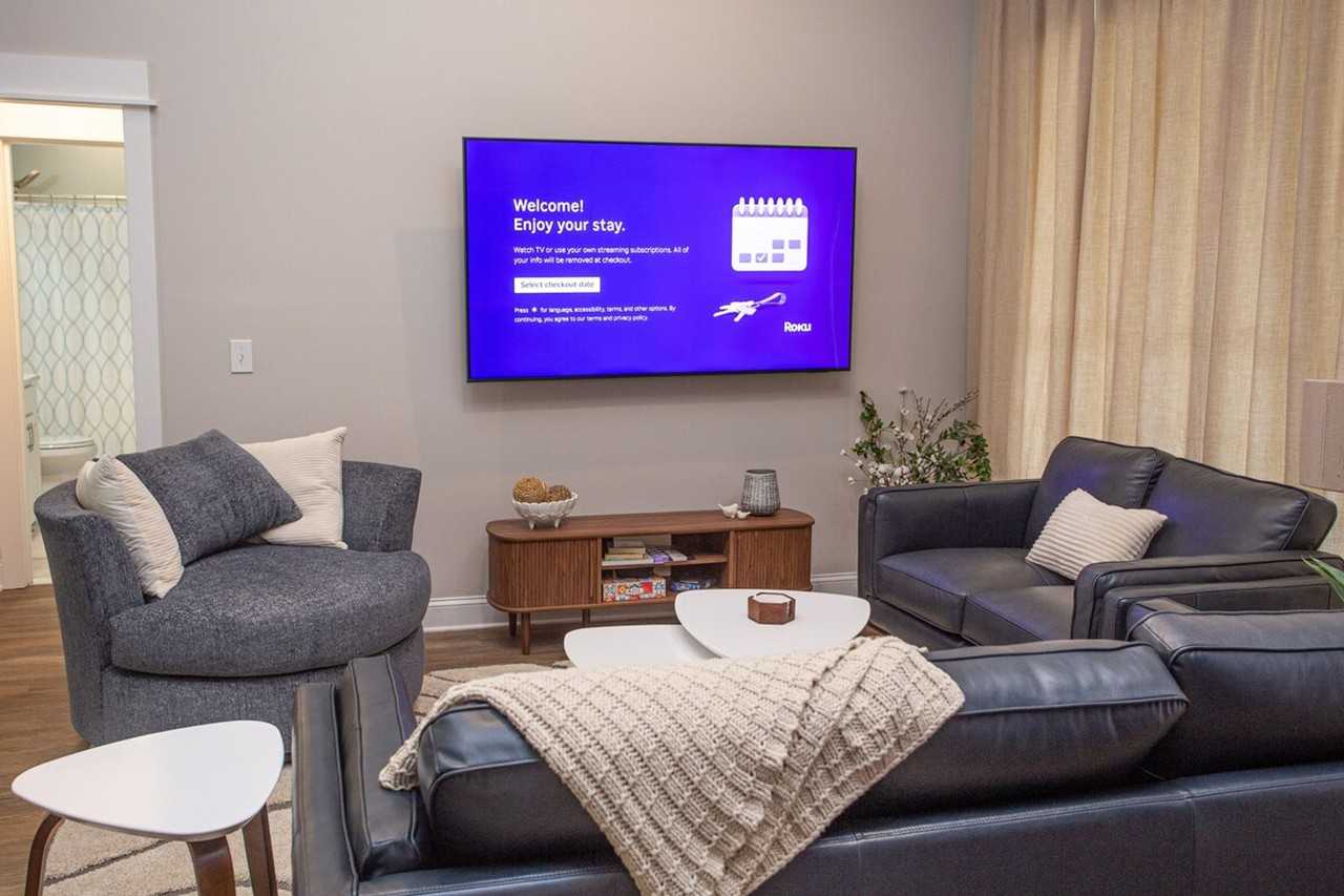 2202 Elkridge Dr #1473245P - Photo 4 of 24