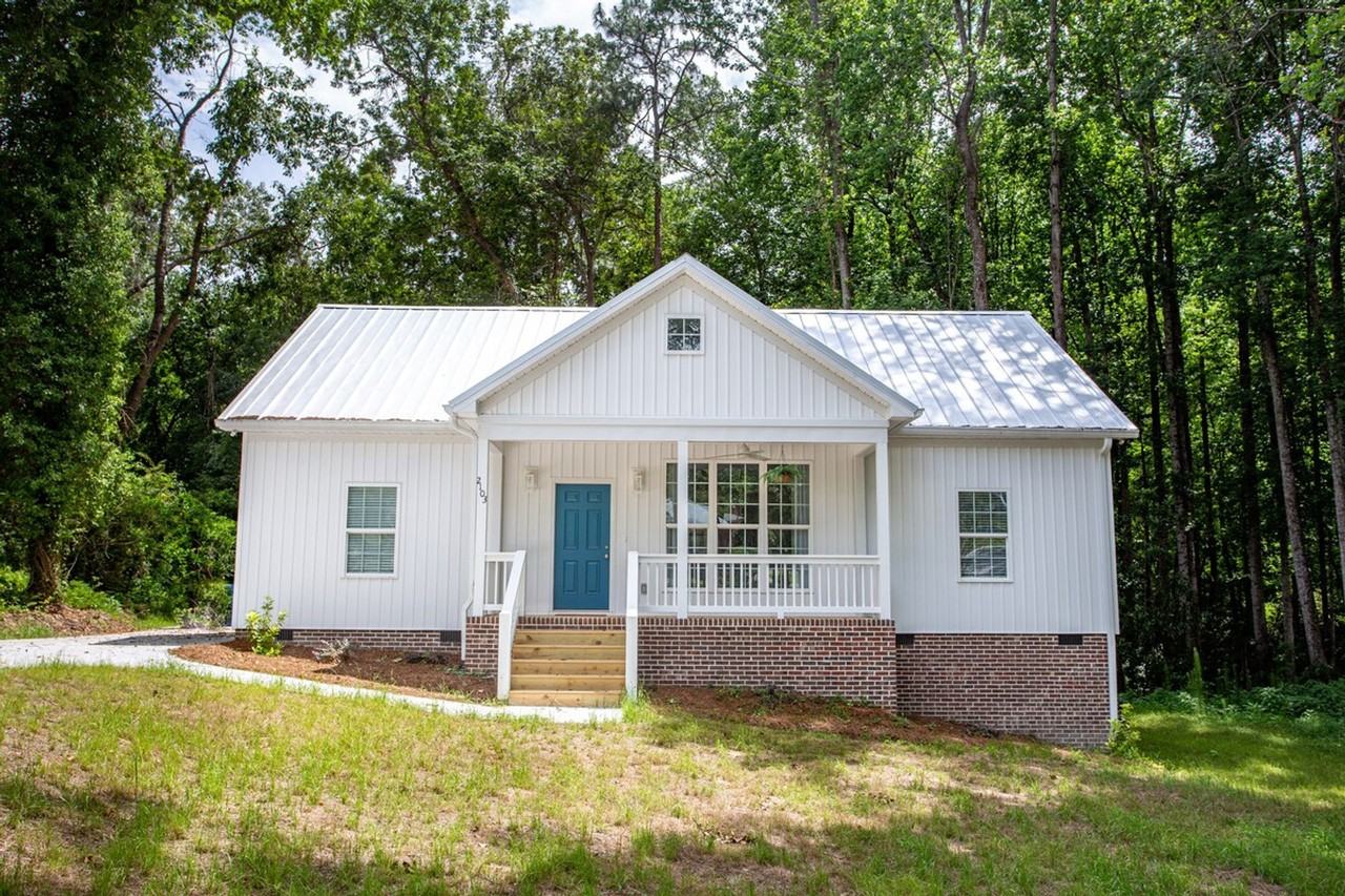 2202 Elkridge Dr #1473245P - Photo 6 of 24