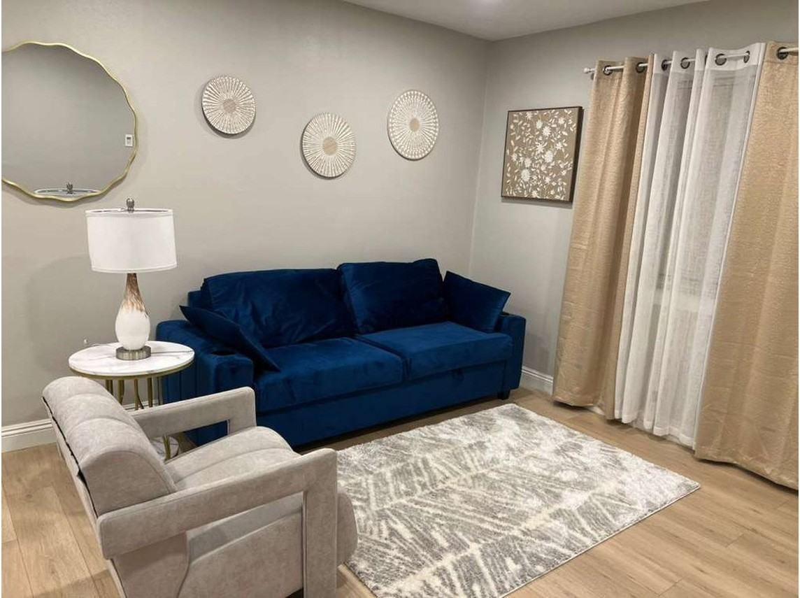 321 W Park Ave #1475274P - Photo 7 of 23